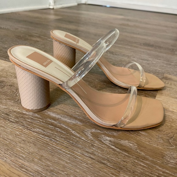 Heels - Picture 6 of 10